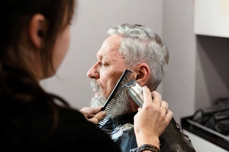 Чому волосся стає сивим